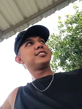 Snapshot of _Usher chatting on February 2026 10:19:02 PM Usher online show from February 2026 10:19:02 PM