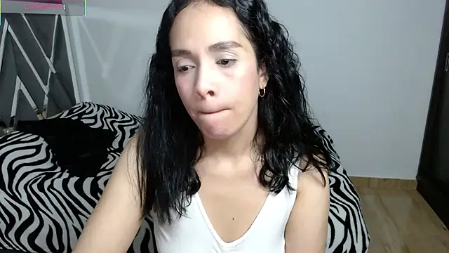 paula lopez   online show from March 2026 11:08:01 PM