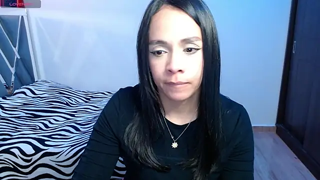 paula lopez   online show from June 2026 05:52:01 PM