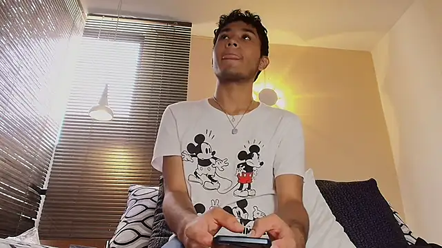 Snapshot of Damon_Salvarote_S chatting on February 2026 07:31:01 PM Damon Salvarote S online show from February 2026 07:31:01 PM