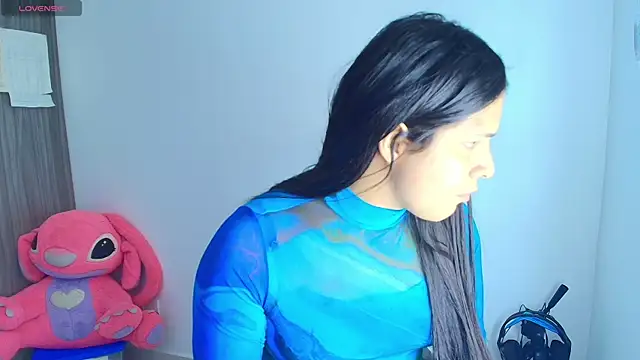 Snapshot of alys_love chatting on May 2026 05:20:02 PM alys love online show from May 2026 05:20:02 PM