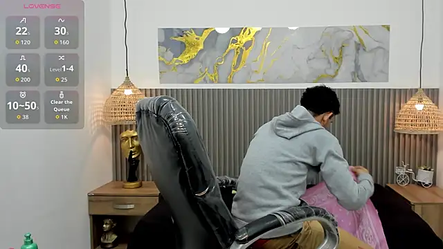 JDWhite18 online show from March 2026 04:13:02 AM