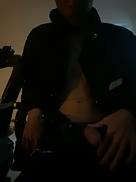 Snapshot of tuncube chatting on February 2026 03:56:02 AM tuncube online show from February 2026 03:56:02 AM