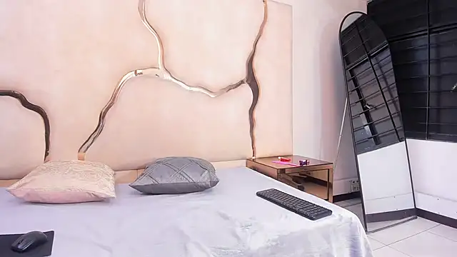 Snapshot of SexyAlyssax69 chatting on March 2026 02:46:01 AM SexyAlyssax69 online show from March 2026 02:46:01 AM