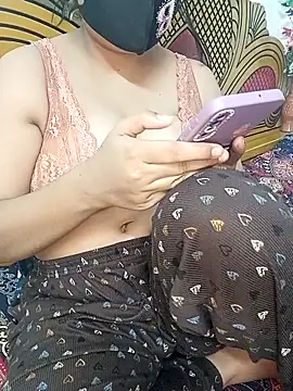 Snapshot of Rotna_begum chatting on March 2026 04:58:02 PM Rotna begum online show from March 2026 04:58:02 PM