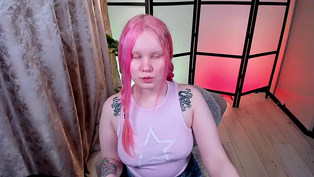 Snapshot of AnnieVibe chatting on February 2026 05:33:01 PM AnnieVibe online show from February 2026 05:33:01 PM