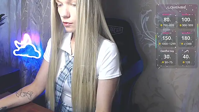 Snapshot of Shiny_Victoria chatting on July 2026 08:29:01 AM Shiny Victoria online show from July 2026 08:29:01 AM