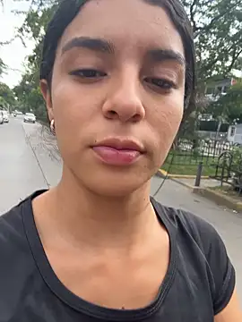 NaniBlossomX online show from March 2026 07:27:01 PM