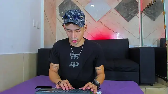 biig boy online show from March 2026 08:13:02 PM