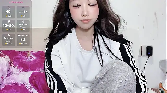 qilaile online show from February 2026 04:12:02 PM