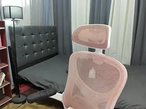 Snapshot of TinyCock_Rein chatting on March 2026 05:31:02 PM TinyCock Rein online show from March 2026 05:31:02 PM