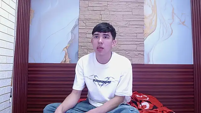 Snapshot of massimoferrera303av chatting on February 2026 01:58:02 AM massimoferrera303av online show from February 2026 01:58:02 AM