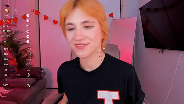 AutumnWhisper online show from April 2026 03:34:01 PM