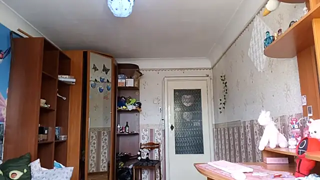 Snapshot of KathernSaulters chatting on February 2026 06:11:02 AM KathernSaulters online show from February 2026 06:11:02 AM