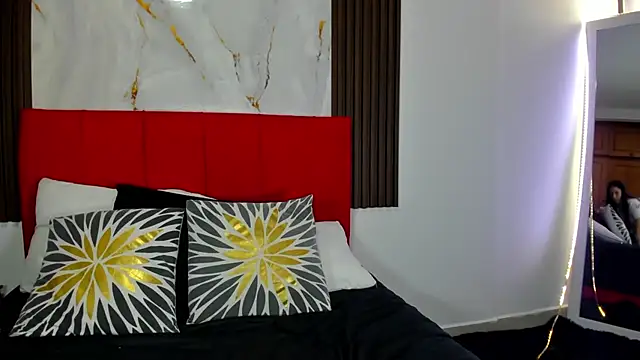 Atenis thompson online show from March 2026 06:14:01 PM