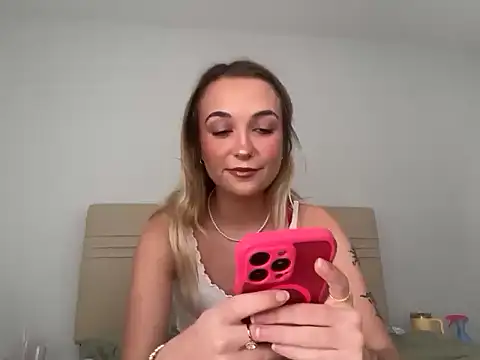 Snapshot of kelseyblu chatting on March 2026 11:44:01 PM kelseyblu online show from March 2026 11:44:01 PM