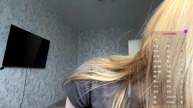 Snapshot of ViolaFaa chatting on February 2026 07:51:01 AM ViolaFaa online show from February 2026 07:51:01 AM