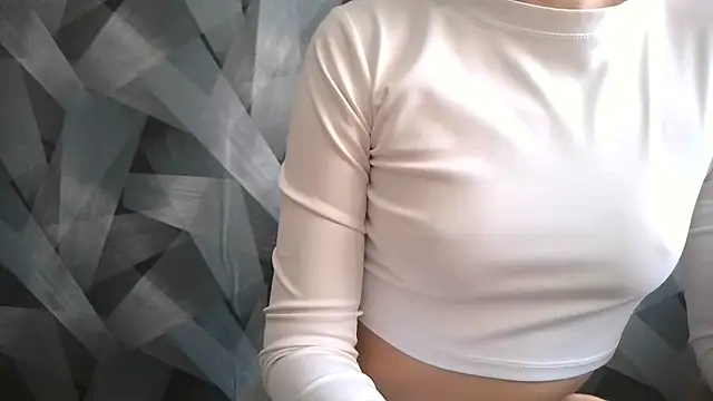 Snapshot of AlicePhyllis chatting on February 2026 08:34:02 AM AlicePhyllis online show from February 2026 08:34:02 AM