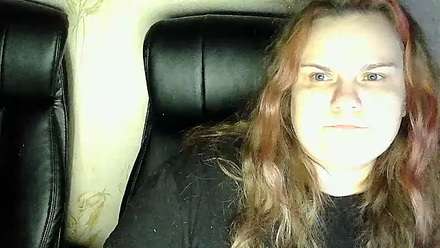 Snapshot of DollyGersoon chatting on February 2026 07:51:02 PM DollyGersoon online show from February 2026 07:51:02 PM