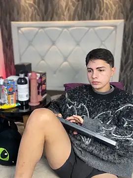 Samu Hott online show from February 2026 08:18:01 PM