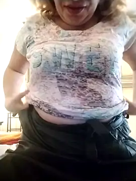 Snapshot of oxavector chatting on February 2026 08:07:01 AM oxavector online show from February 2026 08:07:01 AM