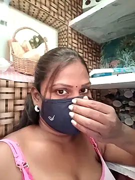 Tamil Hot Nisha online show from February 2026 06:10:02 AM