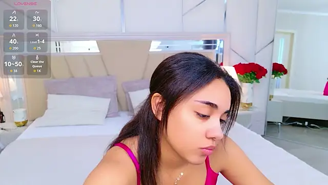 Snapshot of Luna_Cortier chatting on May 2026 05:26:01 AM Luna Cortier online show from May 2026 05:26:01 AM