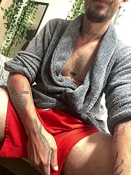 Piratee666 online show from May 2026 11:29:01 AM