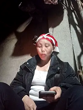 lena-cute online show from February 2026 12:17:01 PM