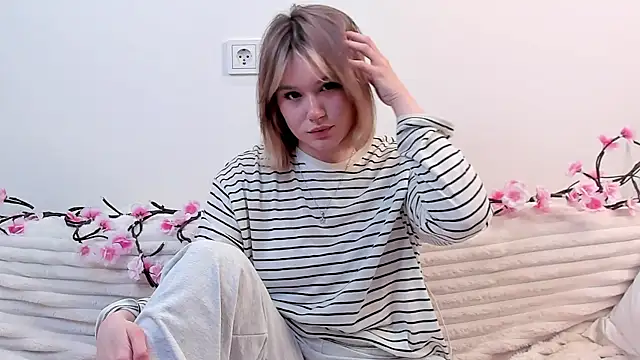 JonnaWalby online show from February 2026 05:50:02 PM