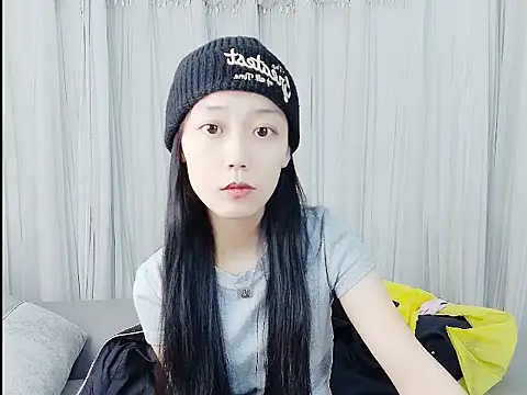 HUIZI8 online show from February 2026 12:48:02 PM