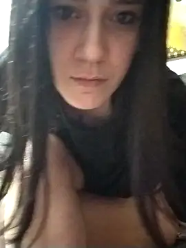 Snapshot of _alya__ chatting on April 2026 07:36:01 PM alya online show from April 2026 07:36:01 PM