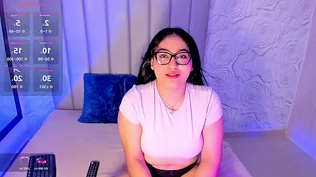 Snapshot of Lya_dubois_ chatting on July 2026 08:13:02 PM Lya dubois online show from July 2026 08:13:02 PM