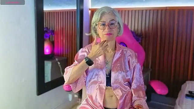 Snapshot of miss_monserrate01 chatting on April 2026 01:56:02 PM miss monserrate01 online show from April 2026 01:56:02 PM