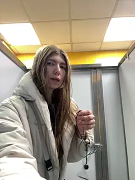 Bubble Chloe online show from February 2026 03:20:01 PM