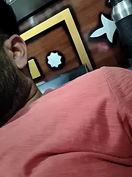 MrCurioX online show from April 2026 03:06:01 PM