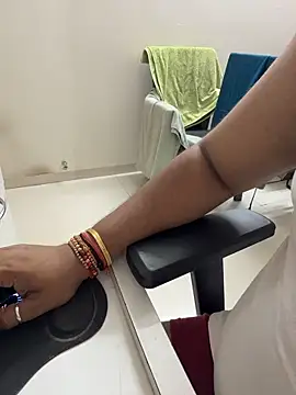 Snapshot of Rah0091 chatting on February 2026 03:15:02 PM Rah0091 online show from February 2026 03:15:02 PM