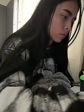 Sara Fernandez  online show from February 2026 02:15:02 PM