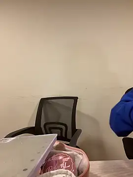 Sara Fernandez  online show from March 2026 02:10:01 PM