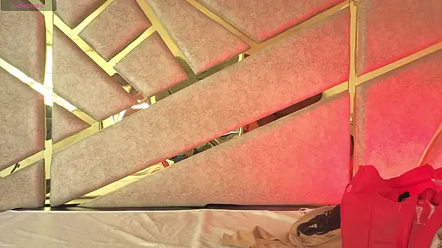 Dahiana Dmour  online show from February 2026 12:26:01 PM