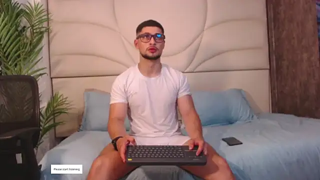 valenssio moretti online show from April 2026 03:28:01 AM