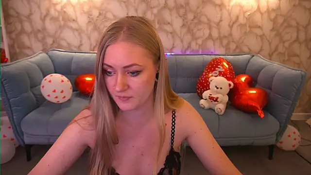 Snapshot of DramaQuenns chatting on February 2026 06:54:01 AM DramaQuenns online show from February 2026 06:54:01 AM