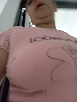 Snapshot of -Serena_ chatting on July 2026 01:28:01 PM -Serena online show from July 2026 01:28:01 PM