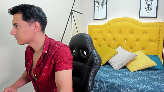 Mike Conors online show from February 2026 02:22:01 AM