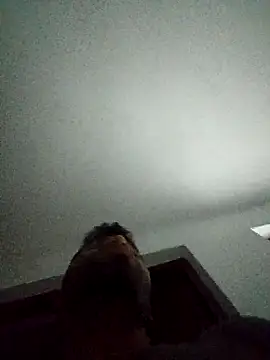 Snapshot of thom_1 chatting on February 2026 01:24:02 AM thom 1 online show from February 2026 01:24:02 AM