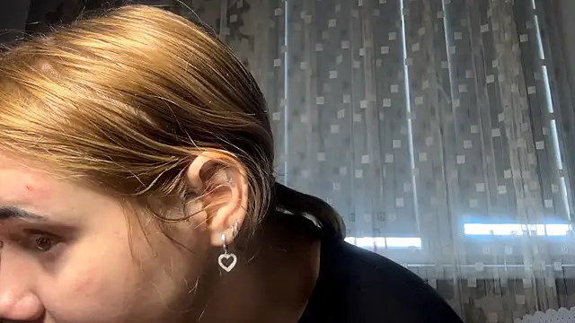 Snapshot of LedAffinity chatting on February 2026 07:48:01 AM LedAffinity online show from February 2026 07:48:01 AM