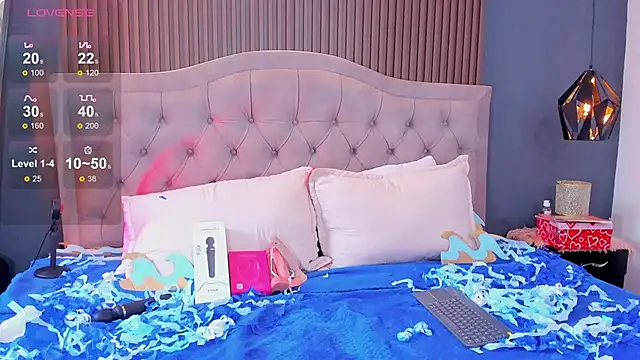 Noa 03 online show from March 2026 06:25:02 PM