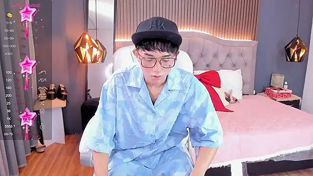 Snapshot of Noa_03 chatting on May 2026 06:16:02 PM Noa 03 online show from May 2026 06:16:02 PM