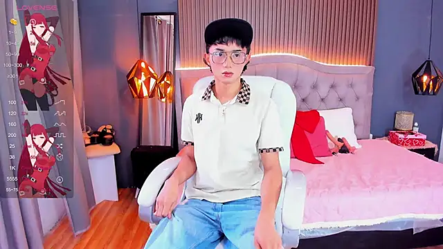 Snapshot of Noa_03 chatting on June 2026 06:02:01 PM Noa 03 online show from June 2026 06:02:01 PM