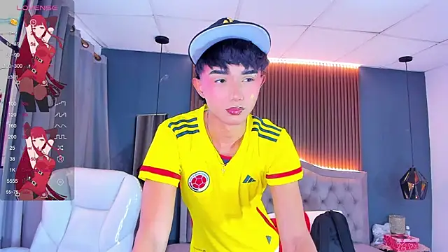Snapshot of Noa_03 chatting on July 2026 01:24:01 PM Noa 03 online show from July 2026 01:24:01 PM
